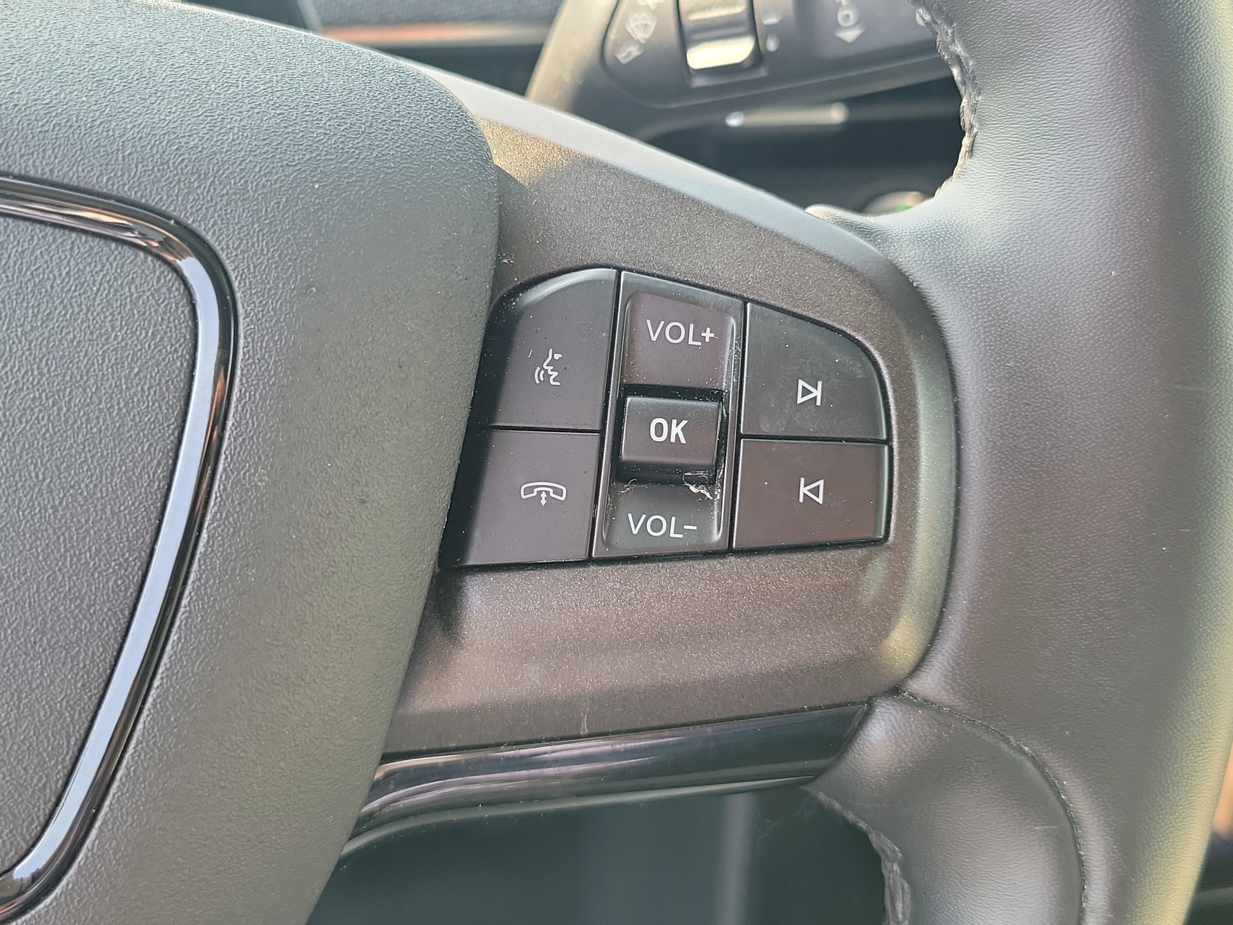 Used 2022 Ford Mustang Mach-E Premium AWD/4WD image 28