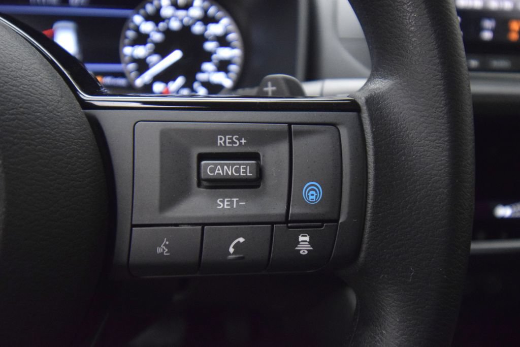 Used 2022 Nissan Rogue SV AWD/4WD image 34
