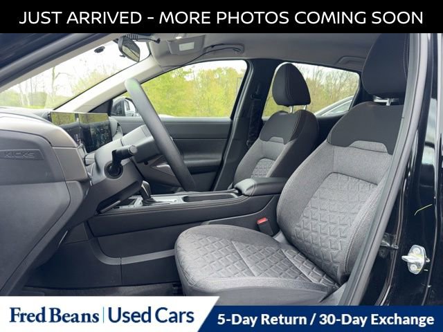 Certified 2025 Nissan Kicks SV AWD/4WD image 13