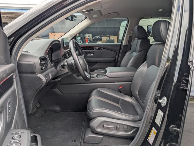 Used 2025 Honda Pilot EX-L image 9