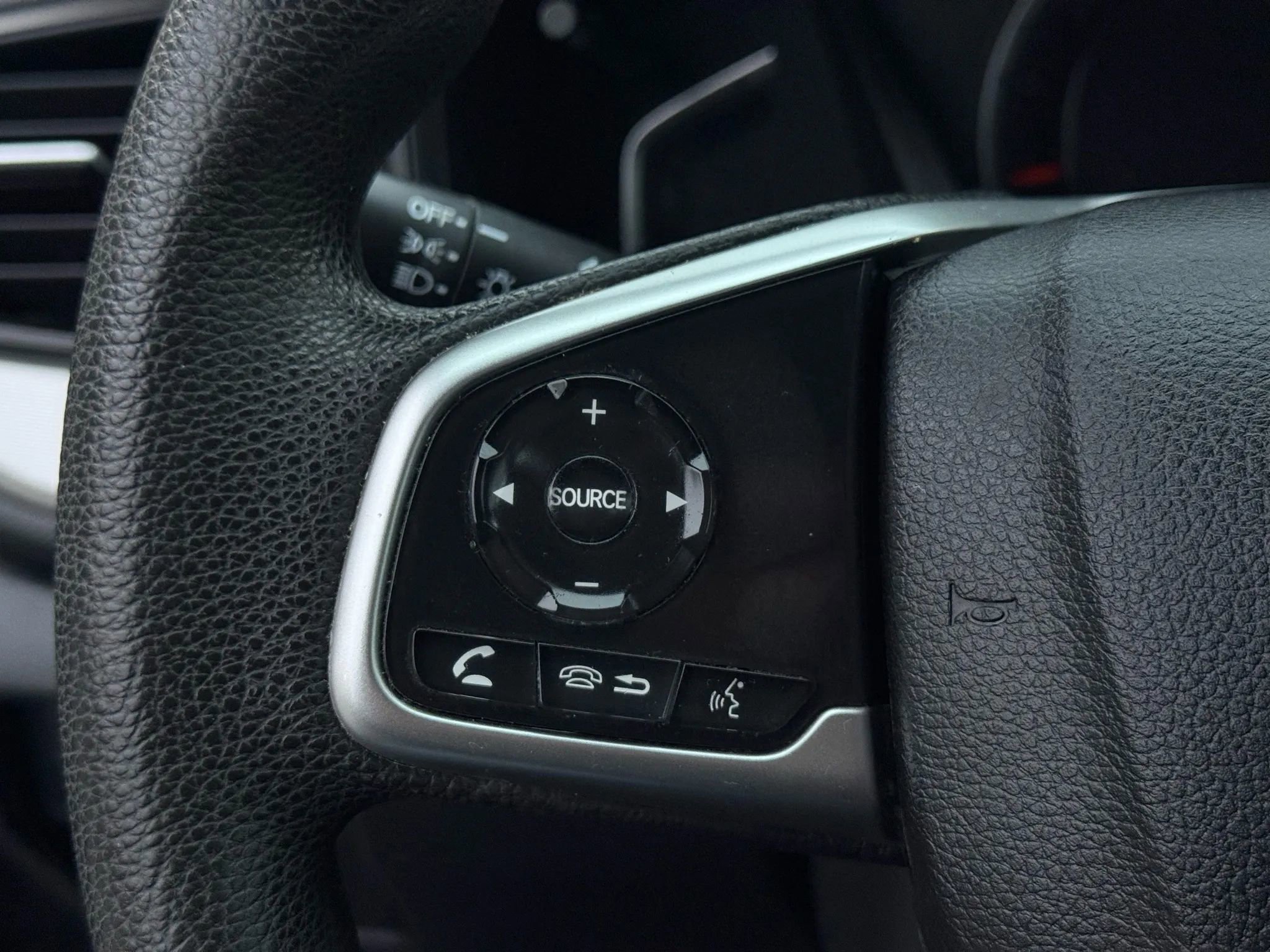 Used 2019 Honda CR-V LX image 34