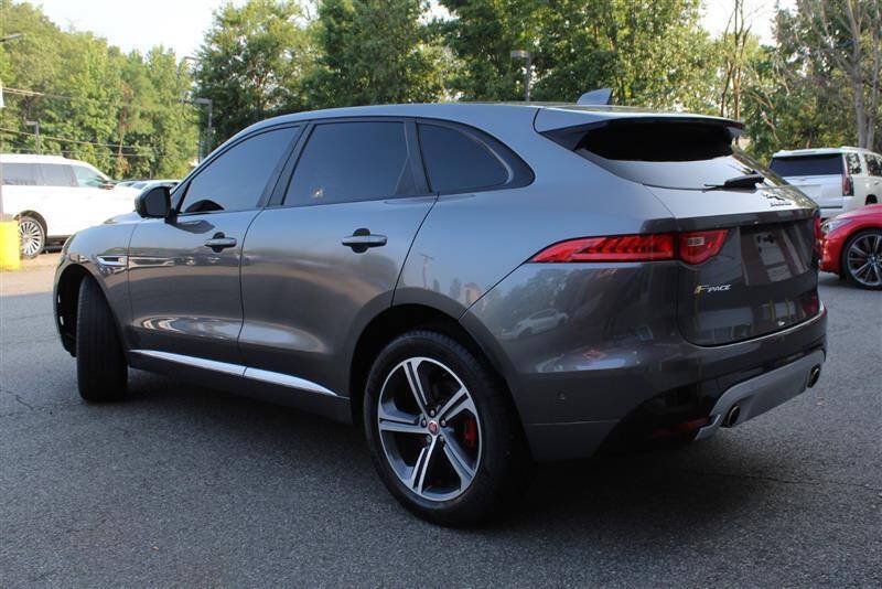 Used 2018 Jaguar F-PACE S AWD/4WD image 3
