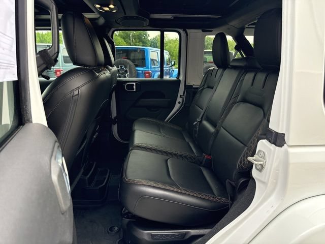 Used 2023 Jeep Wrangler Unlimited Sahara AWD/4WD image 12