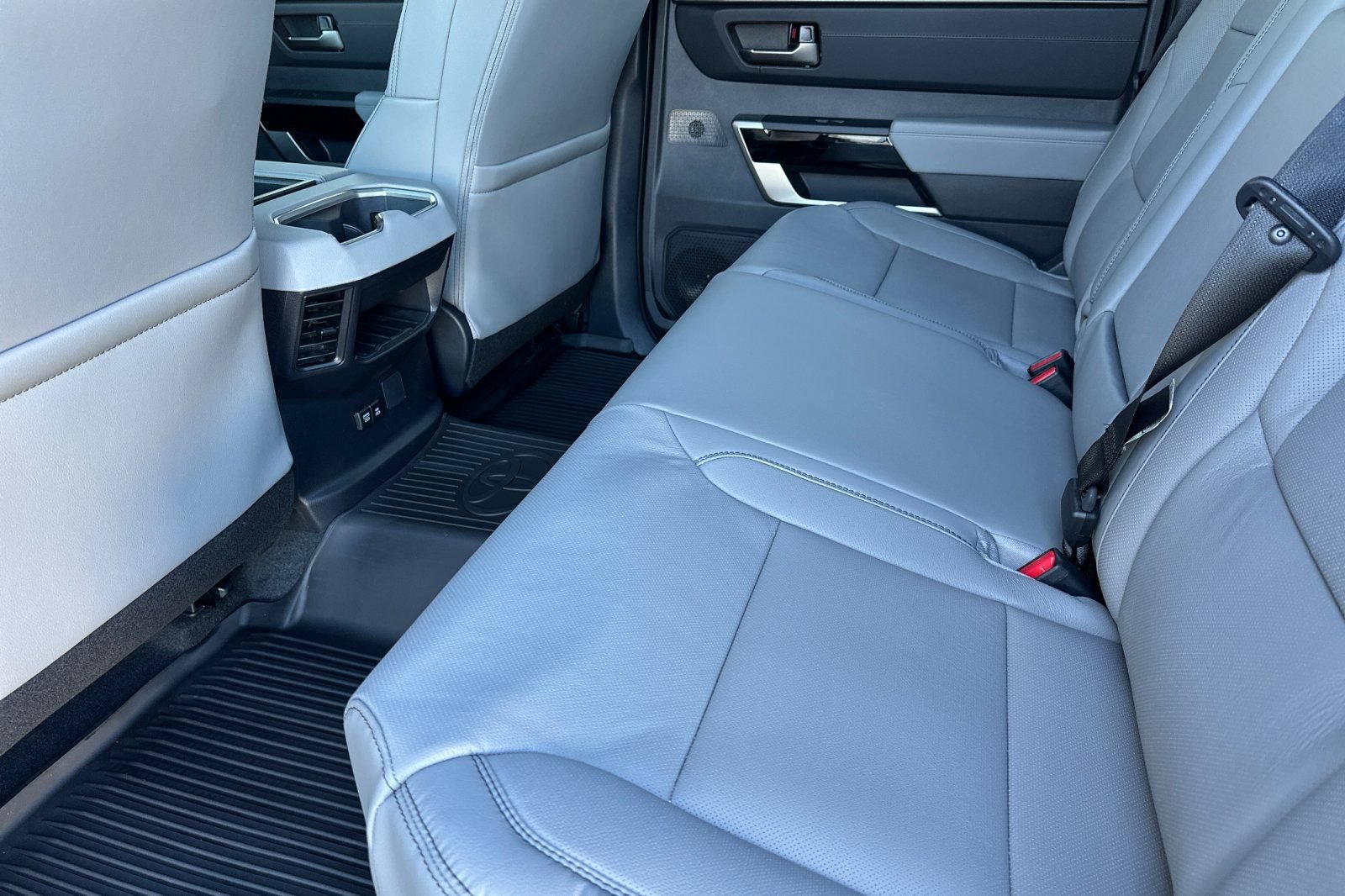 New 2026 Toyota Tundra Limited AWD/4WD image 13