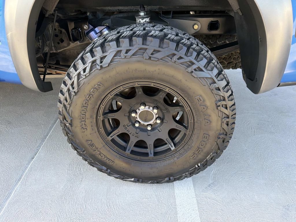 Used 2013 Ford F150 Raptor w/ Plus Pkg AWD/4WD image 12