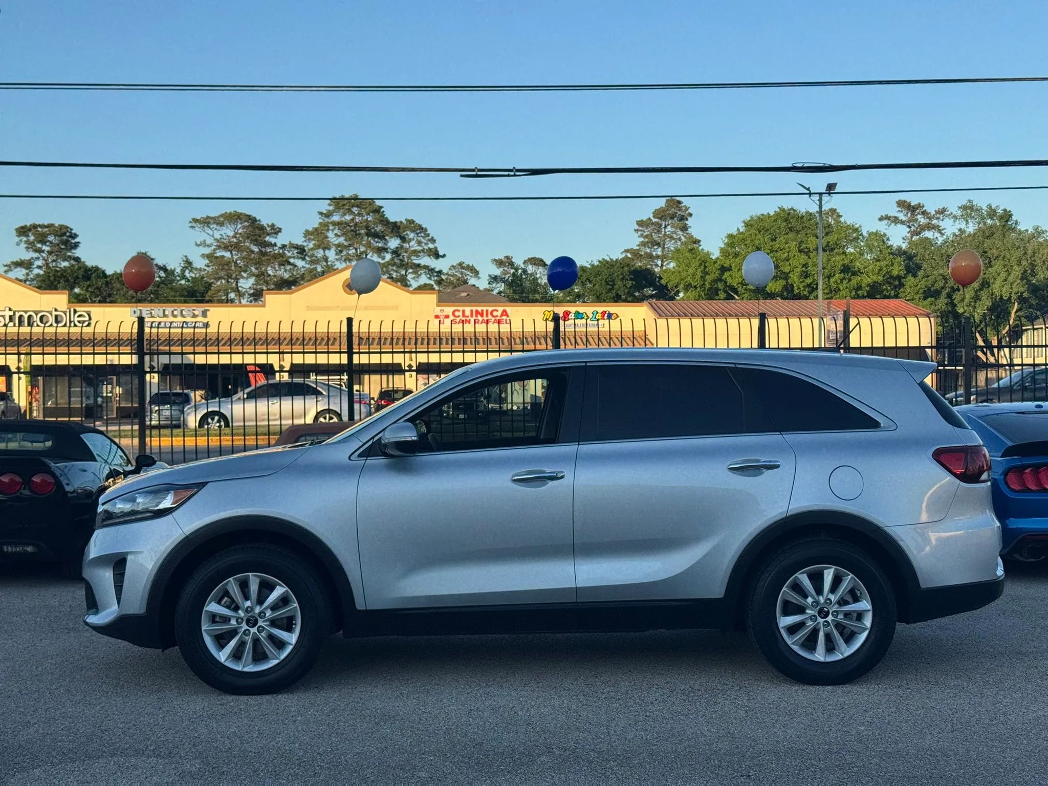 Used 2019 Kia Sorento LX image 8