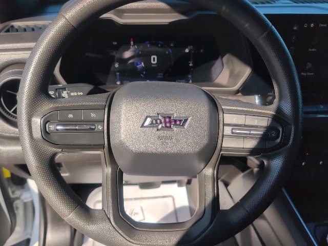 Used 2023 Chevrolet Colorado Trail Boss w/ Technology Package AWD/4WD image 22