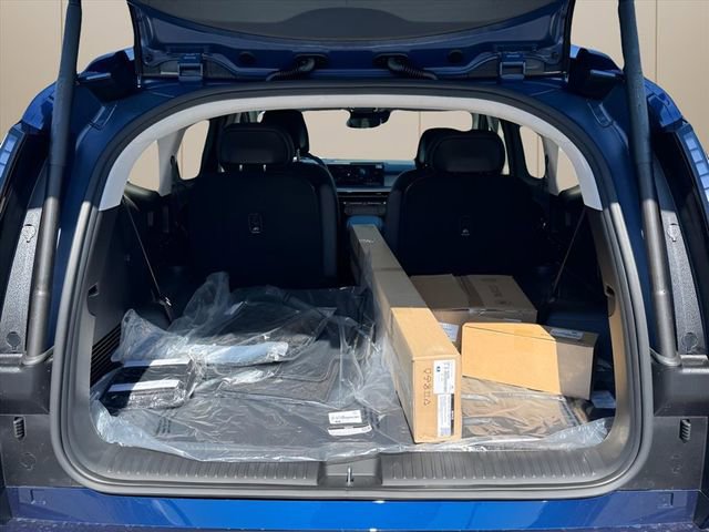 New 2026 Hyundai Ioniq 9 Limited image 12