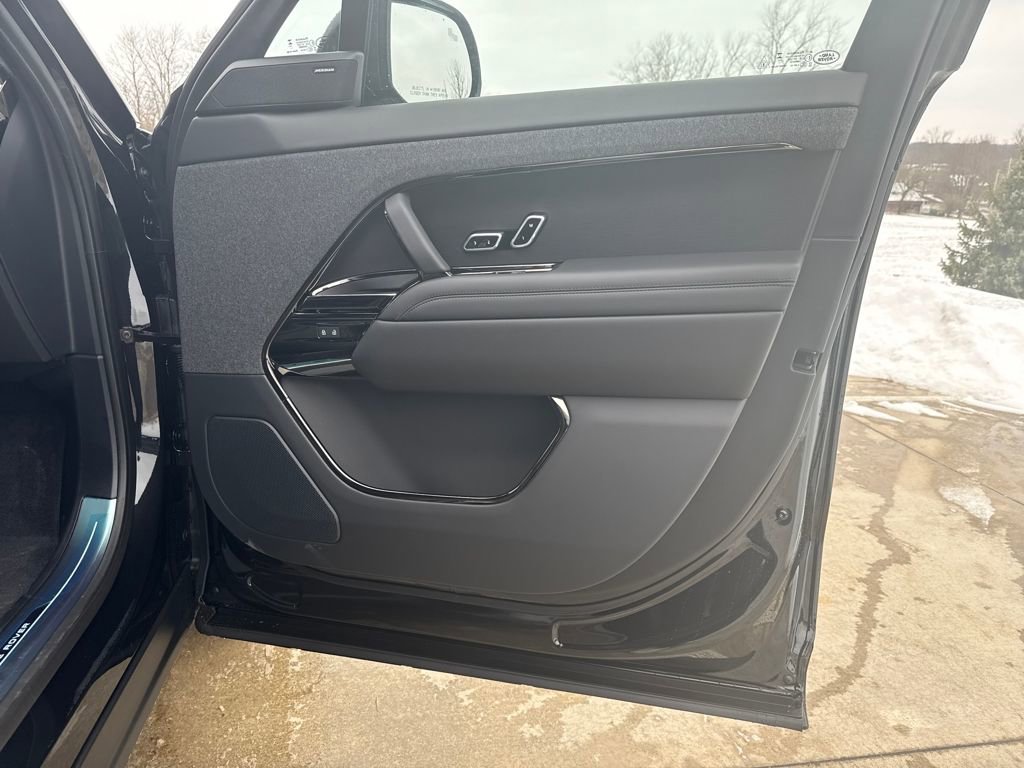 New 2026 Land Rover Range Rover Sport Dynamic SE image 15