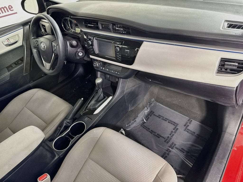 Used 2016 Toyota Corolla LE FWD image 29