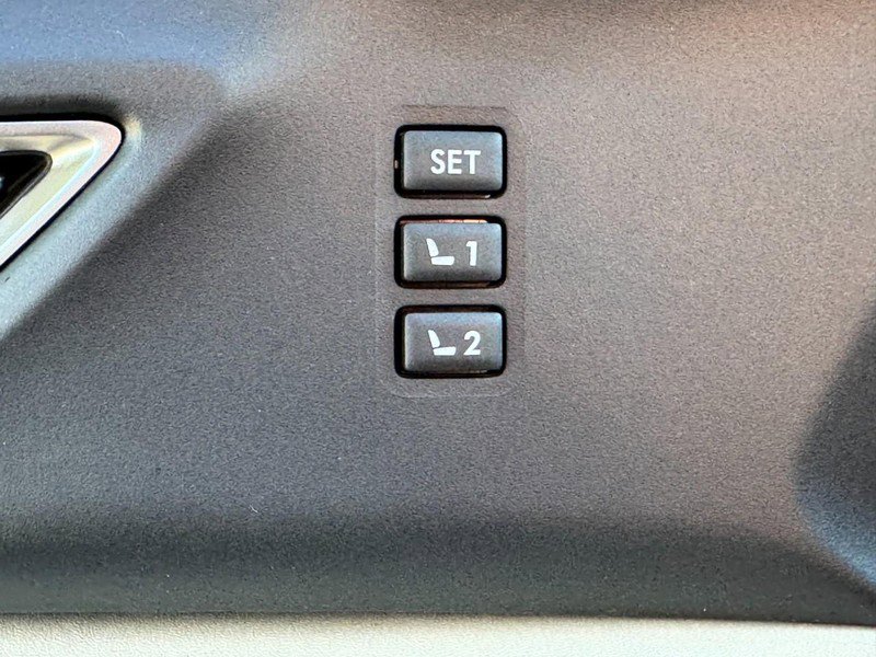 Used 2020 Subaru Ascent Limited w/ Technology Package image 17