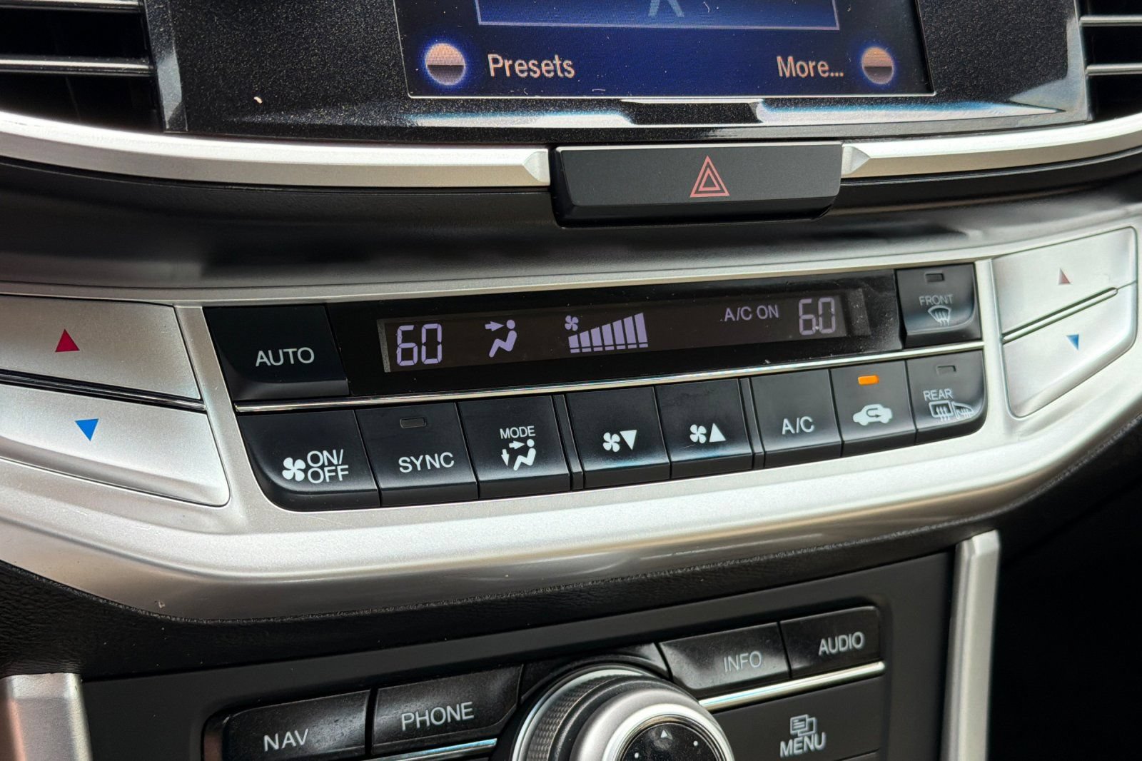 Used 2013 Honda Accord EX-L image 19