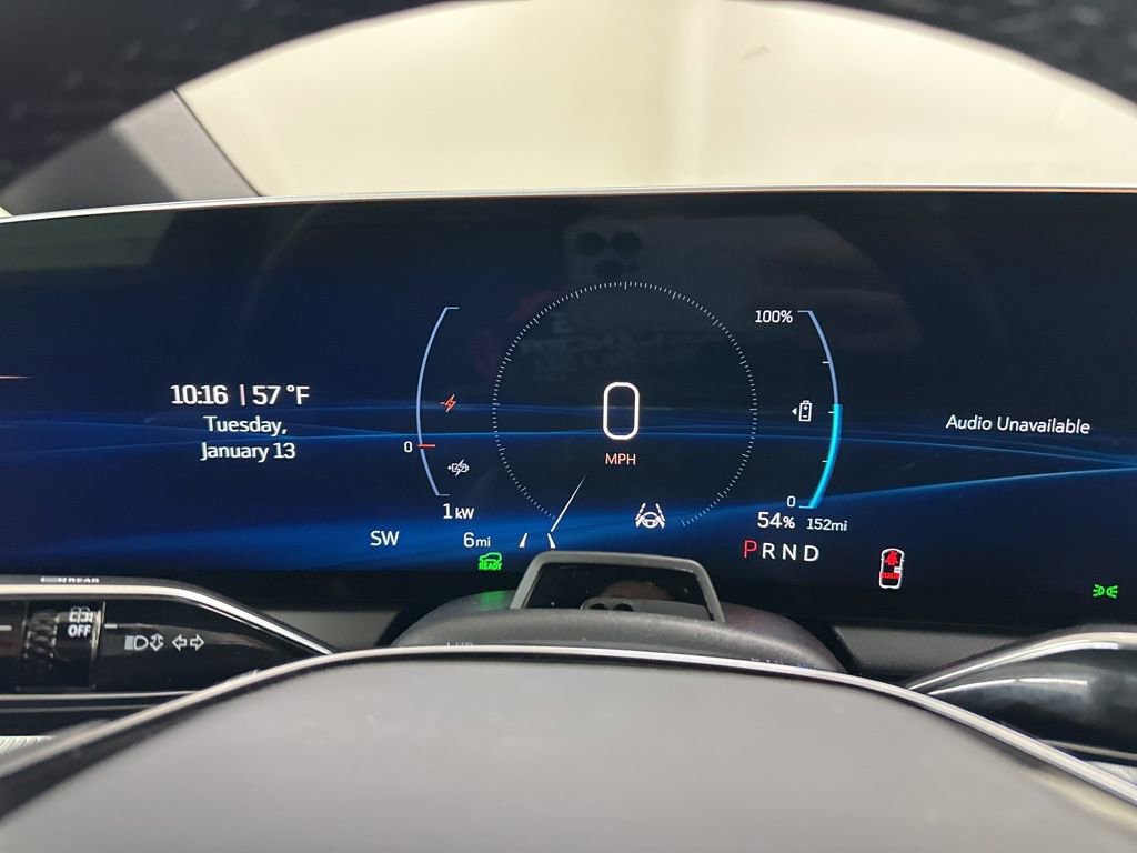 New 2026 Cadillac Optiq Luxury 1 image 37