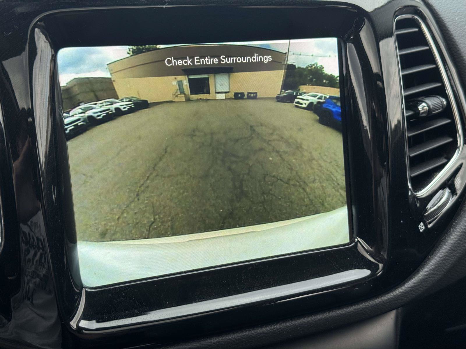 Used 2021 Jeep Compass Limited w/ Sun and Sound Group AWD/4WD image 30