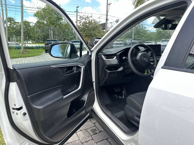 Used 2024 Toyota RAV4 LE FWD image 22
