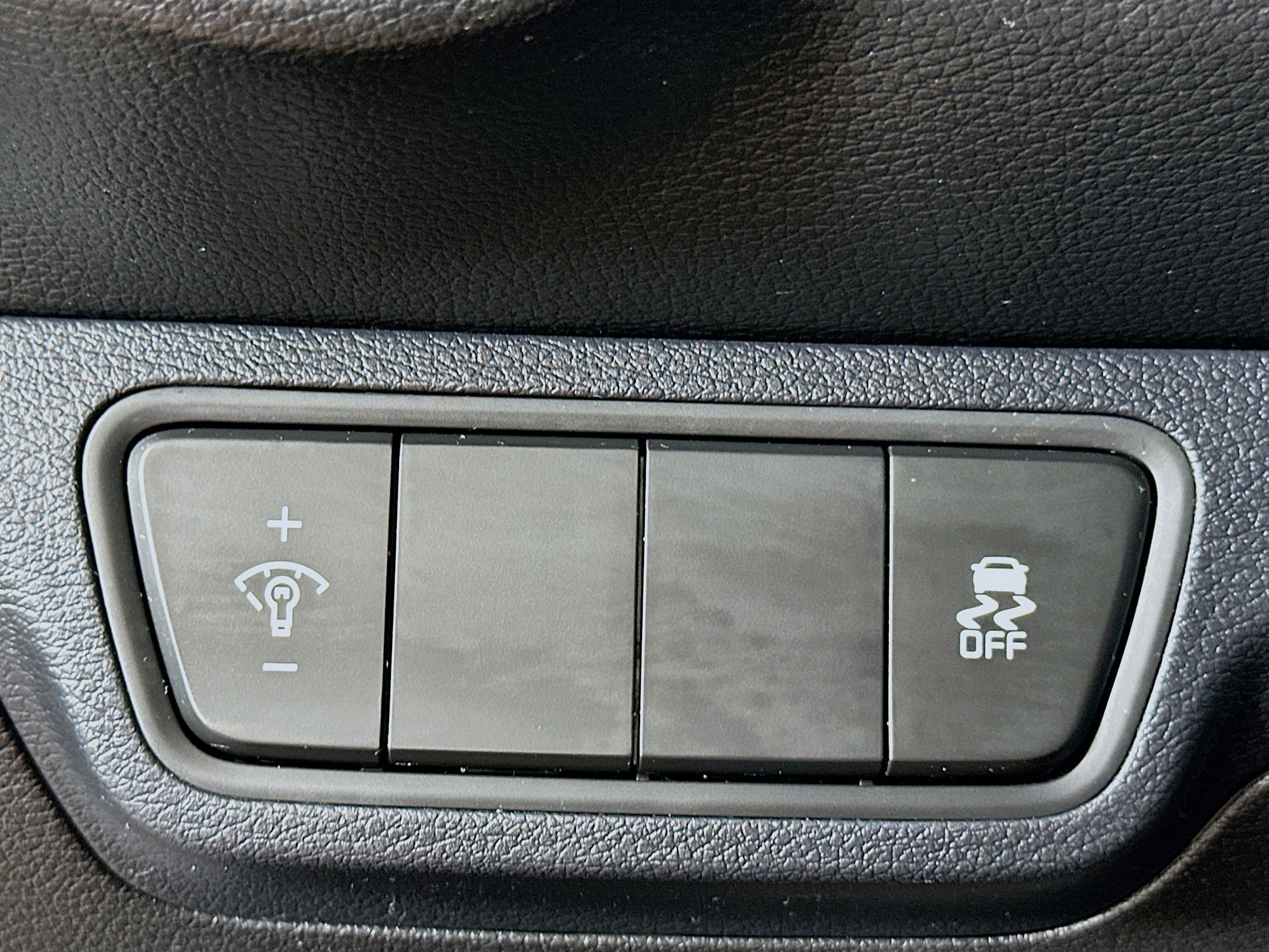 Used 2023 Kia Forte LXS image 16