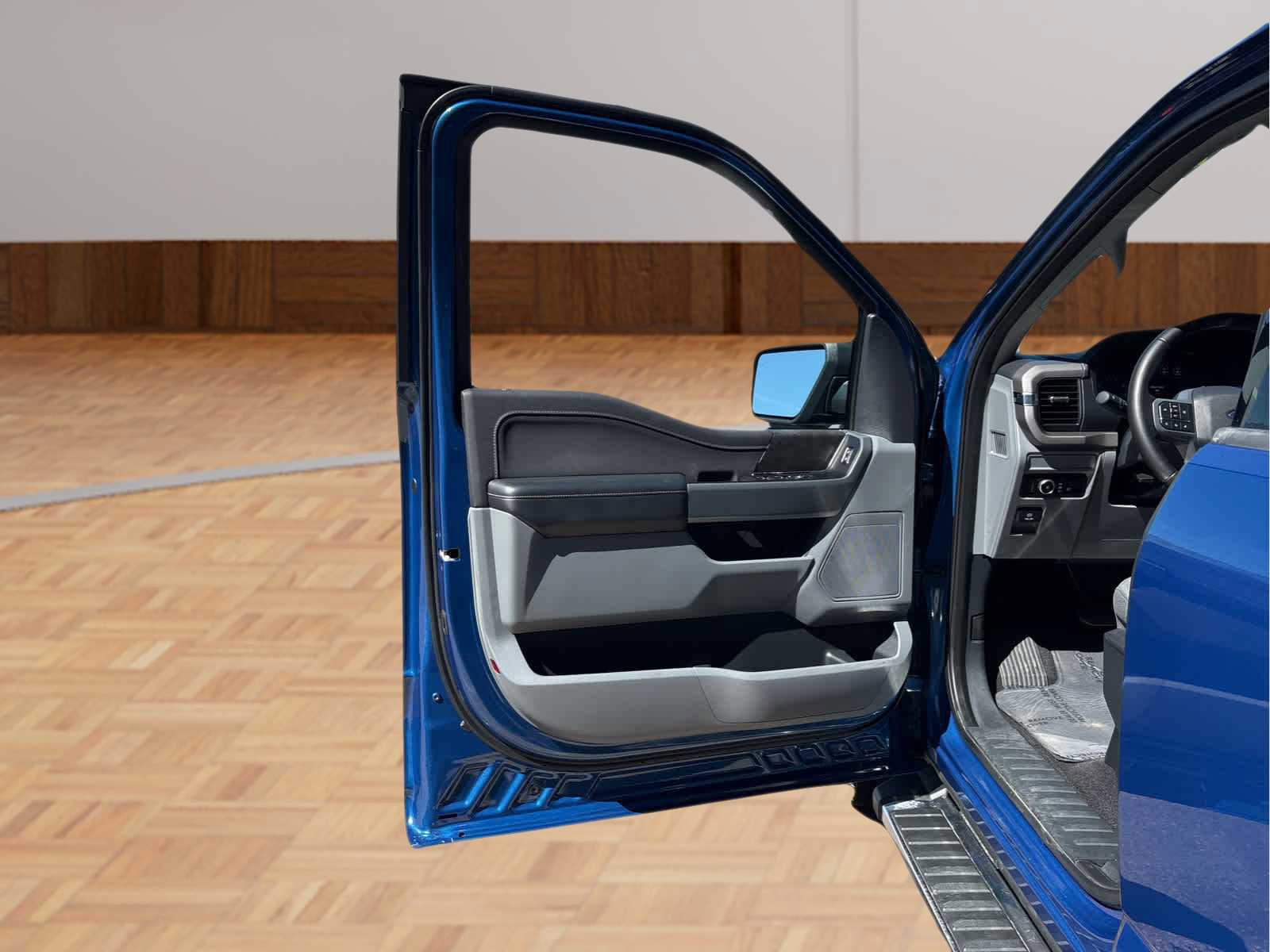 Used 2024 Ford F150 XLT image 9