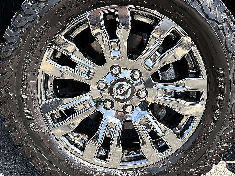 Used 2017 Nissan Titan Platinum Reserve AWD/4WD image 8