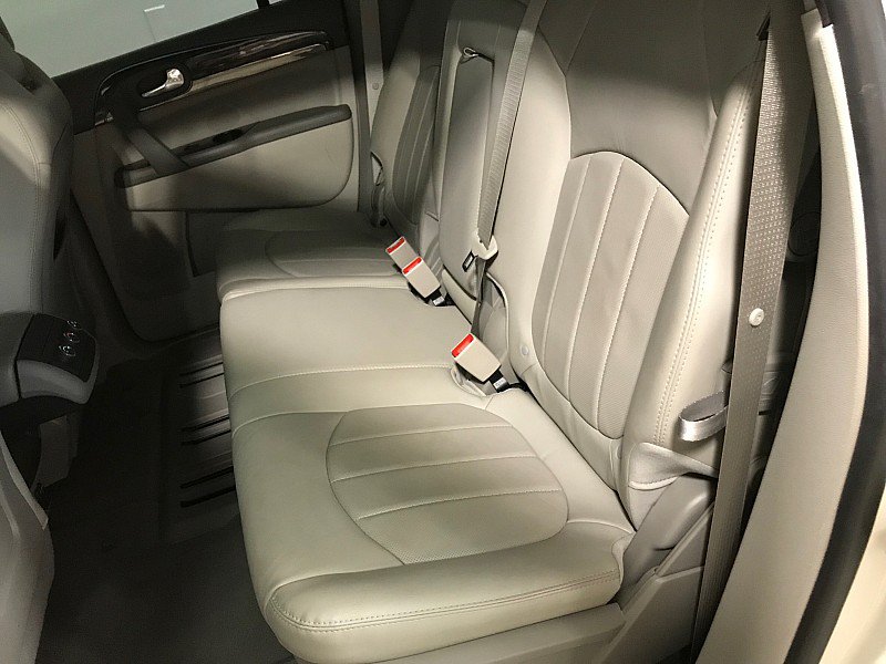 Used 2015 Buick Enclave Leather w/ Trailering Package FWD image 17