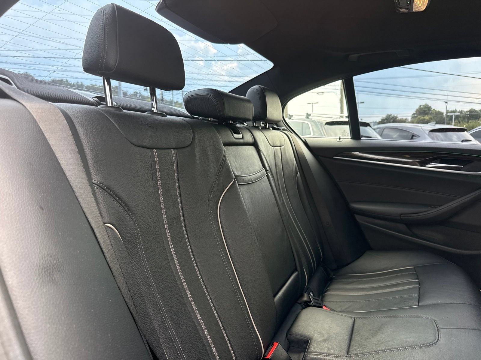 Used 2019 BMW 530i RWD image 34