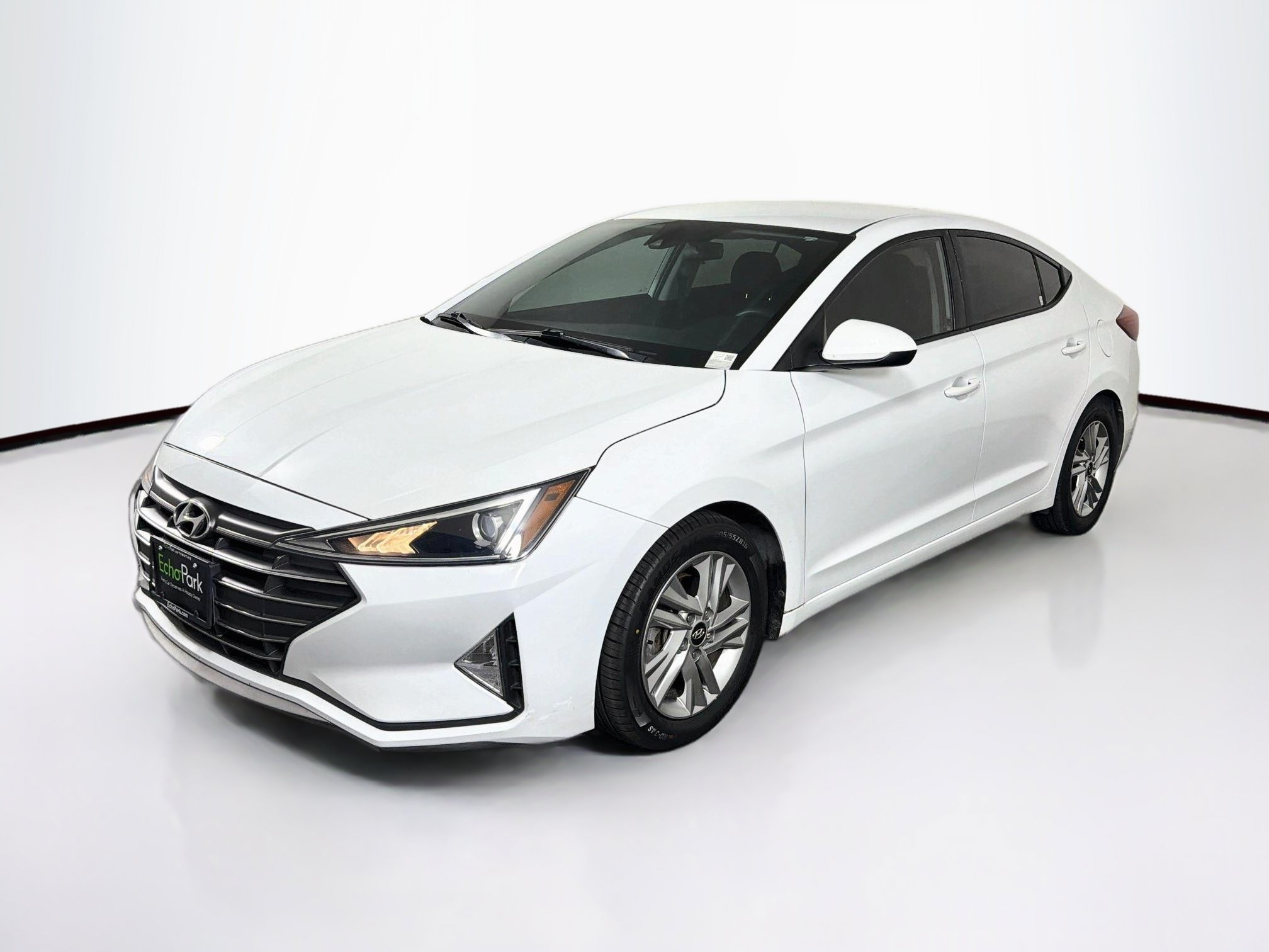 Used 2020 Hyundai Elantra SEL w/ Cargo Package (C1) FWD image 3