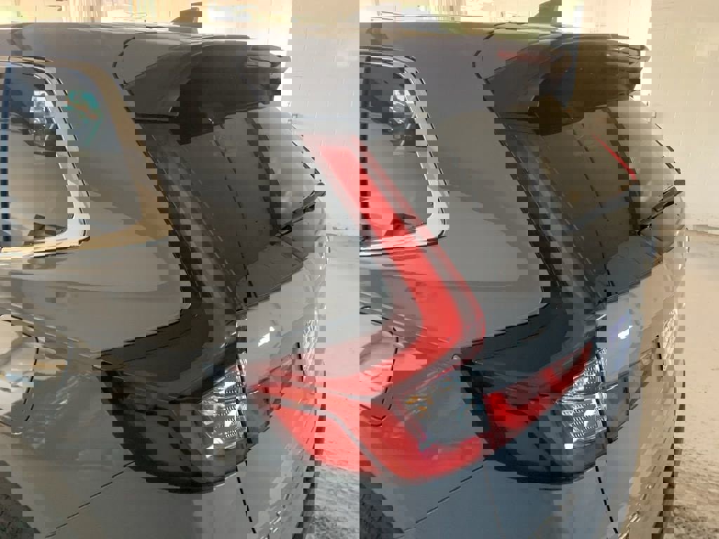 Used 2024 Honda CR-V EX image 11