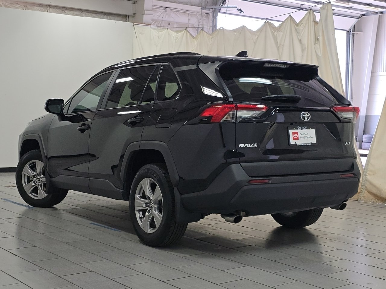 Certified 2024 Toyota RAV4 XLE w/ Convenience Package FWD image 14