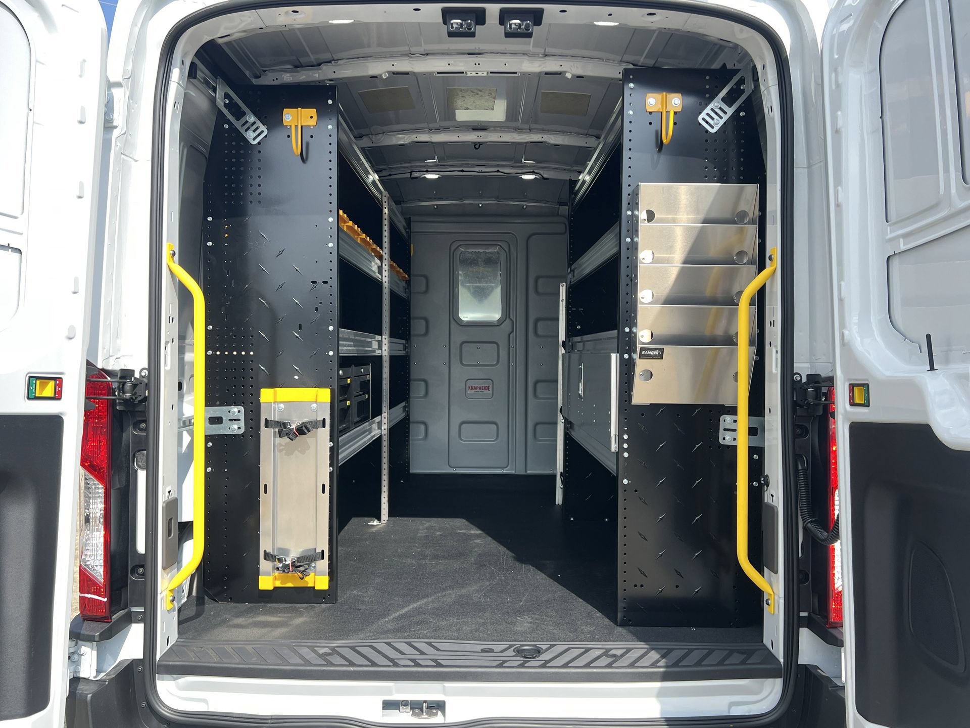 New 2026 Ford Transit 250 148 Medium Roof w/ HVAC Trade Package RWD image 19