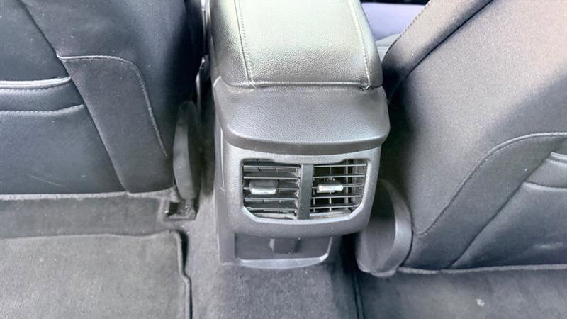 Used 2014 Ford Fusion SE image 27