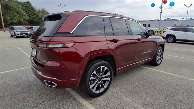 Certified 2024 Jeep Grand Cherokee Overland w/ Luxury Tech Group IV image 8