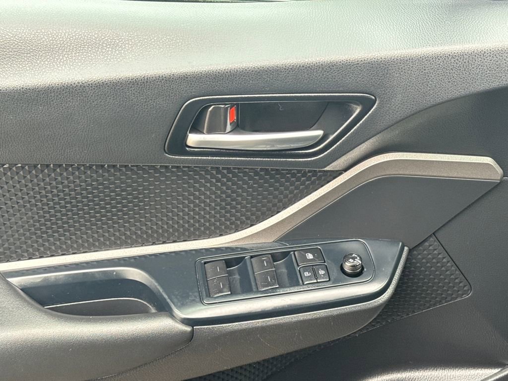 Used 2021 Toyota C-HR LE image 32