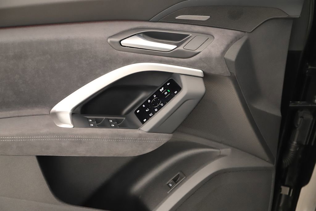 New 2026 Audi SQ5 Premium Plus image 21