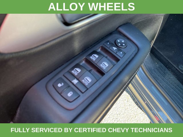 Used 2025 Chrysler Pacifica Limited FWD image 21