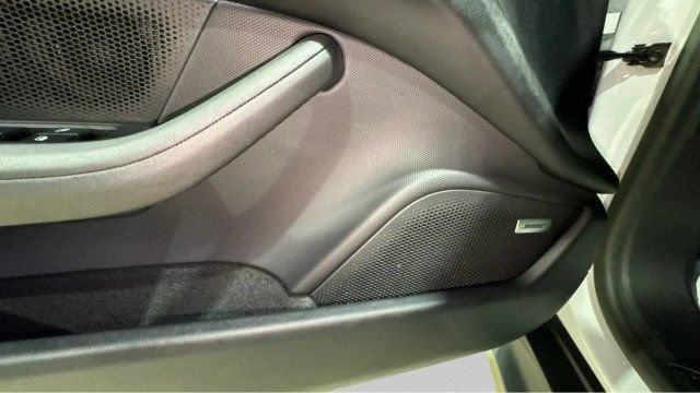 Used 2023 Porsche Taycan w/ Premium Package RWD image 14