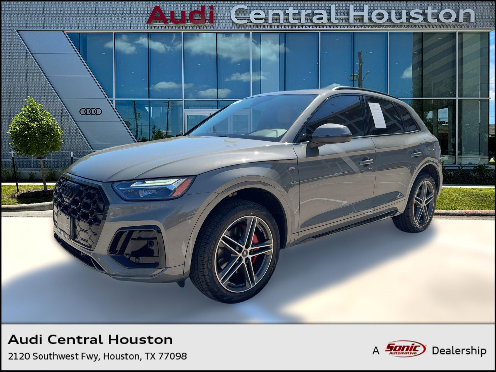 Used 2024 Audi Q5 e Premium Plus w/ Premium Plus Package