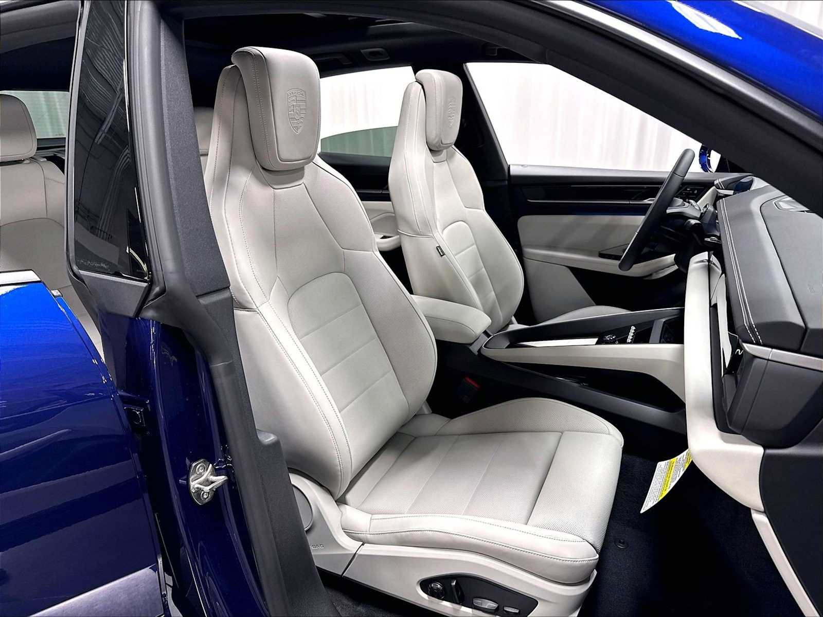 New 2026 Porsche Macan 4 Electric AWD/4WD image 29