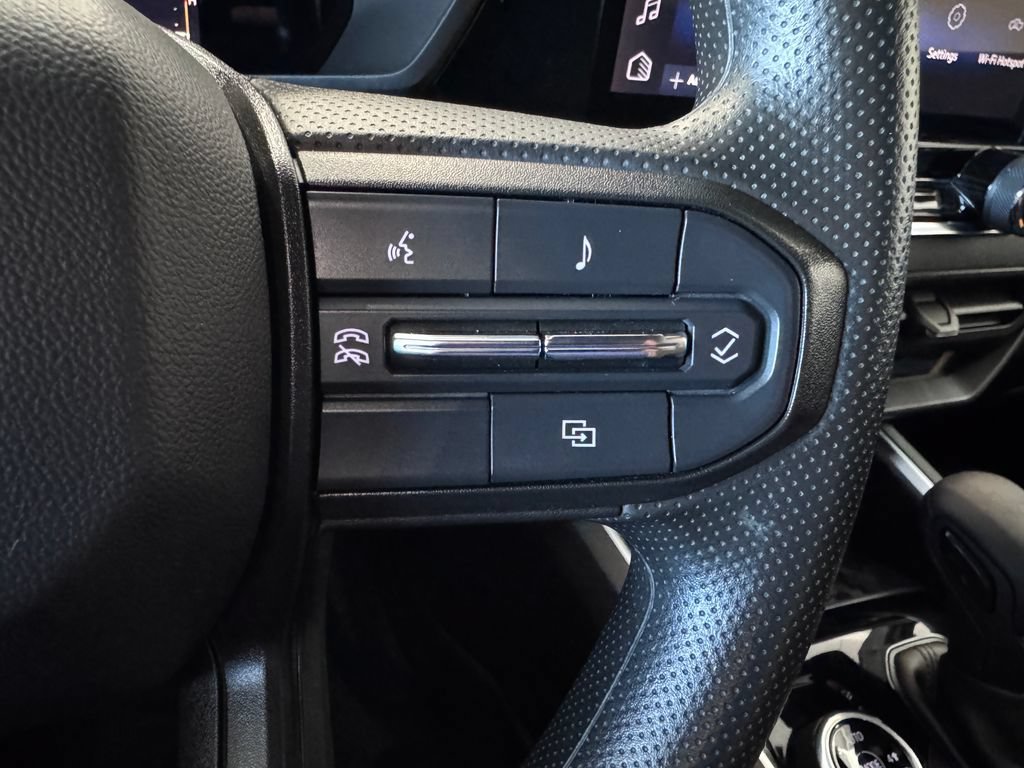 Certified 2023 Chevrolet Colorado Trail Boss w/ Advanced Trailering Package AWD/4WD image 15