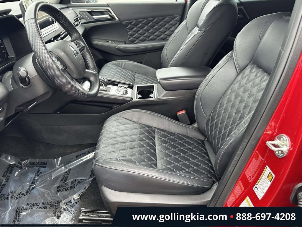Used 2023 Mitsubishi Outlander SEL AWD/4WD image 17