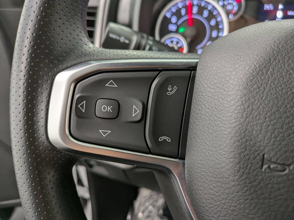 Used 2026 RAM 1500 Express AWD/4WD image 17