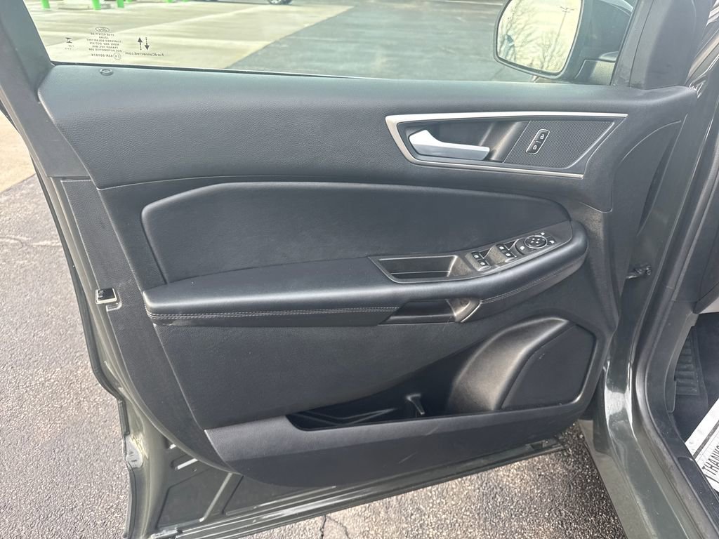 Used 2024 Ford Edge SEL w/ Convenience Package image 22