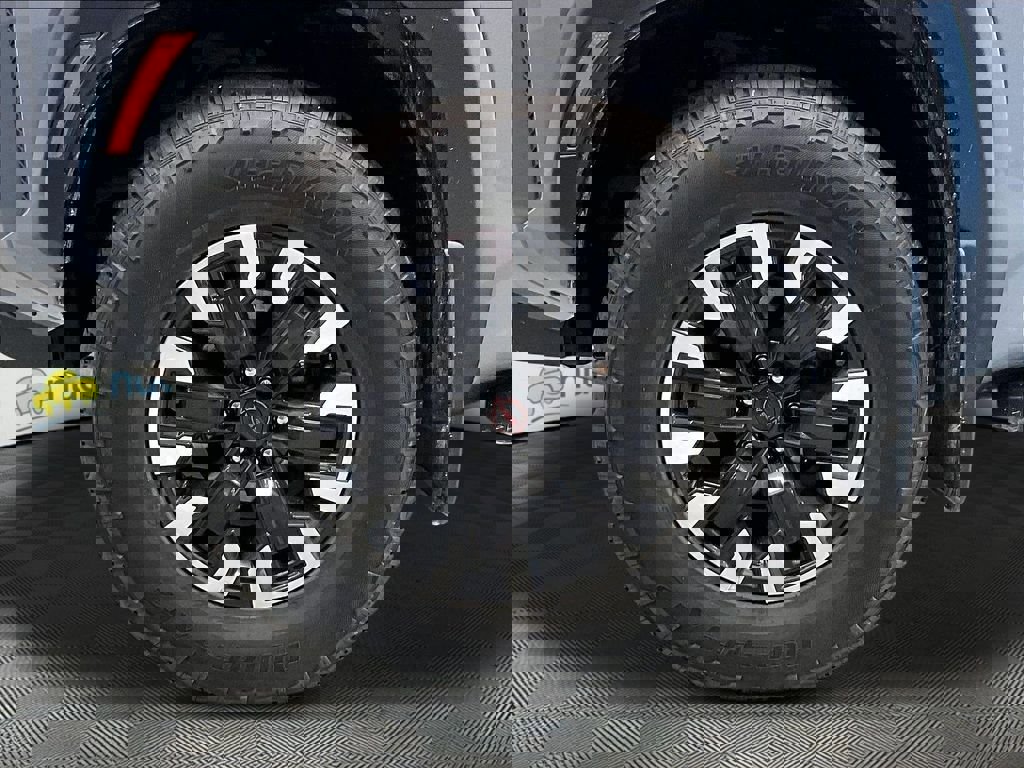 Used 2023 Nissan Frontier PRO-4X w/ Pro Convenience Package image 28