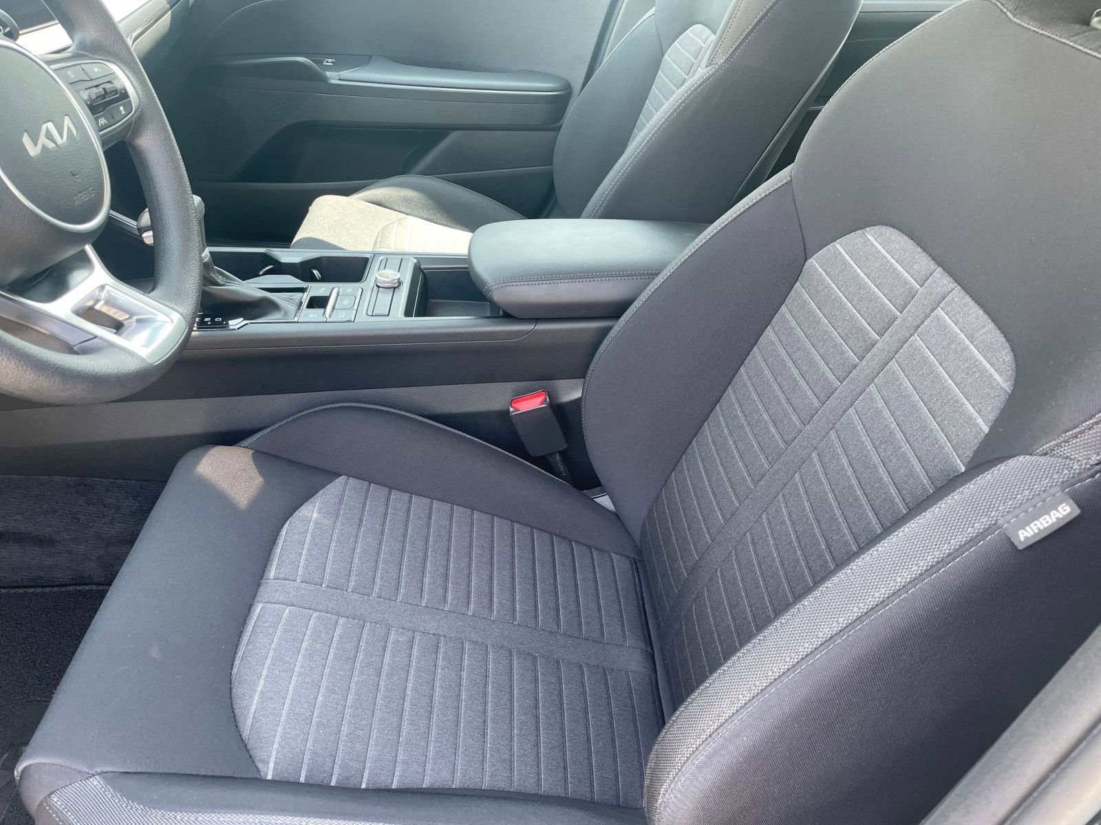 Used 2025 Kia K5 LXS image 25