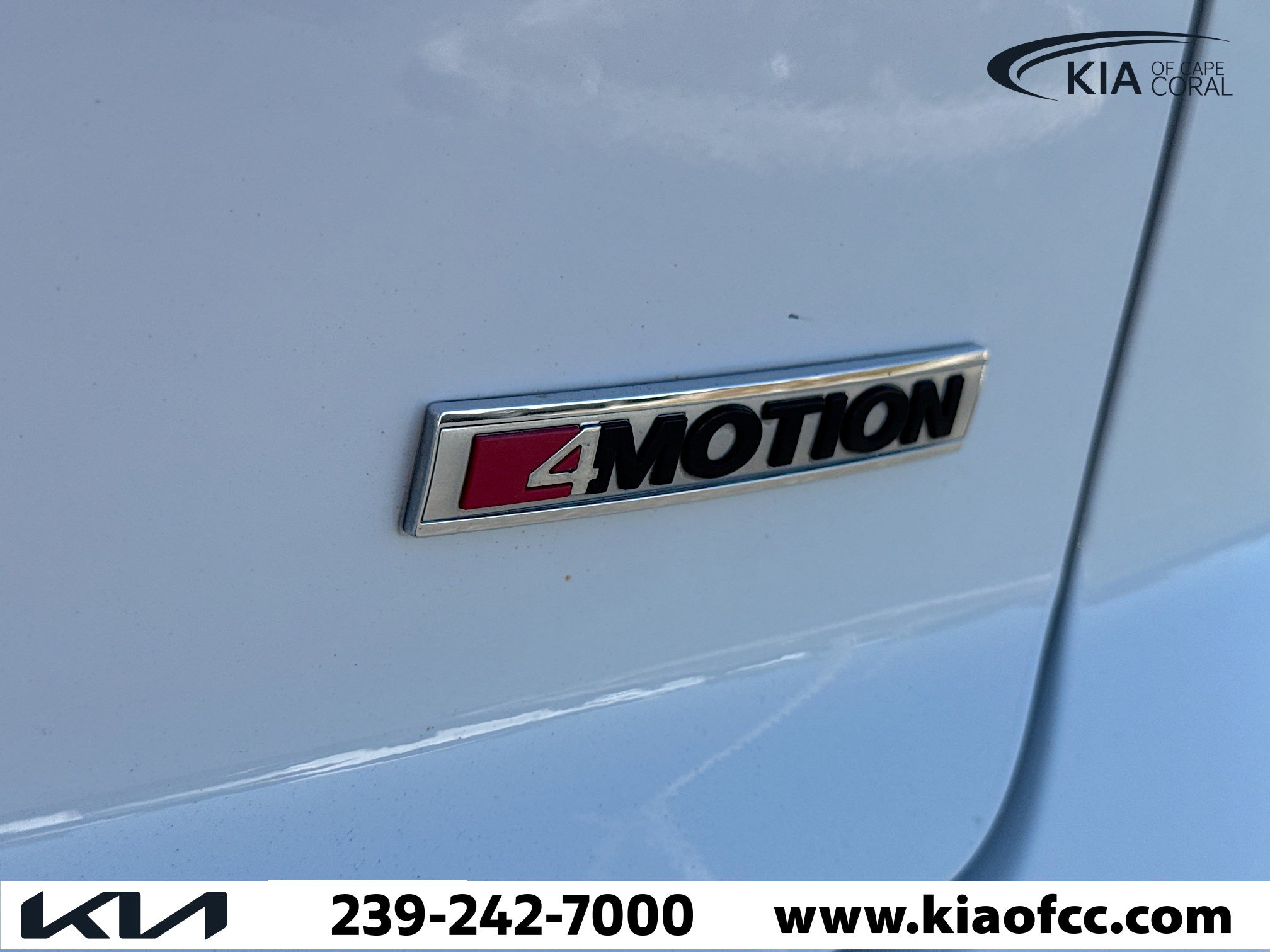 Used 2020 Volkswagen Atlas Cross Sport SE w/ Towing Package image 11