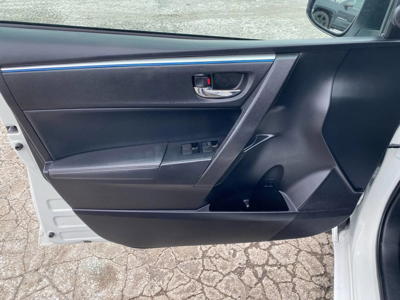 Used 2016 Toyota Corolla S image 10