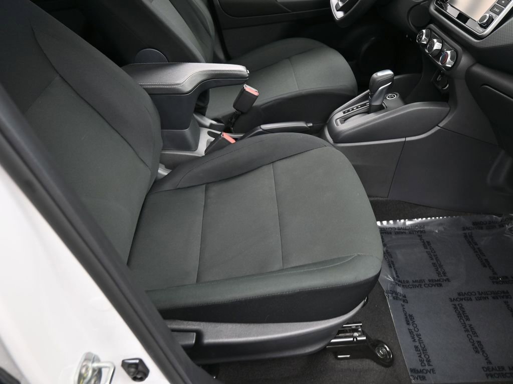Used 2025 Nissan Kicks Play S image 37