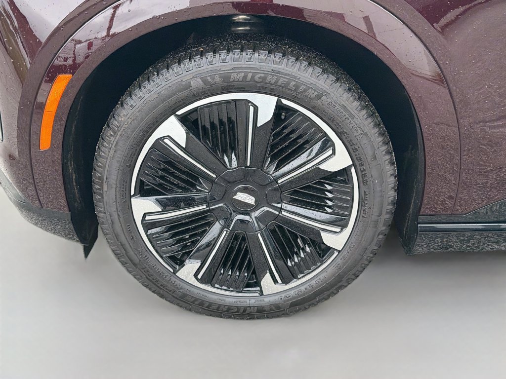Used 2026 Cadillac Escalade IQ Sport 2 w/ LPO, Floor Liner Package AWD/4WD image 34