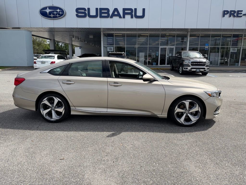 Used 2020 Honda Accord Touring image 2