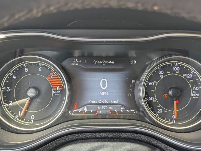 Used 2019 Jeep Cherokee Limited w/ Technology Group FWD image 40