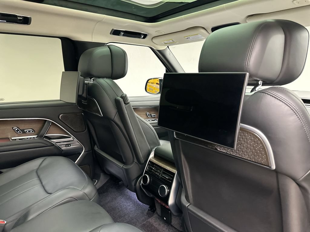 Certified 2025 Land Rover Range Rover Autobiography AWD/4WD image 20