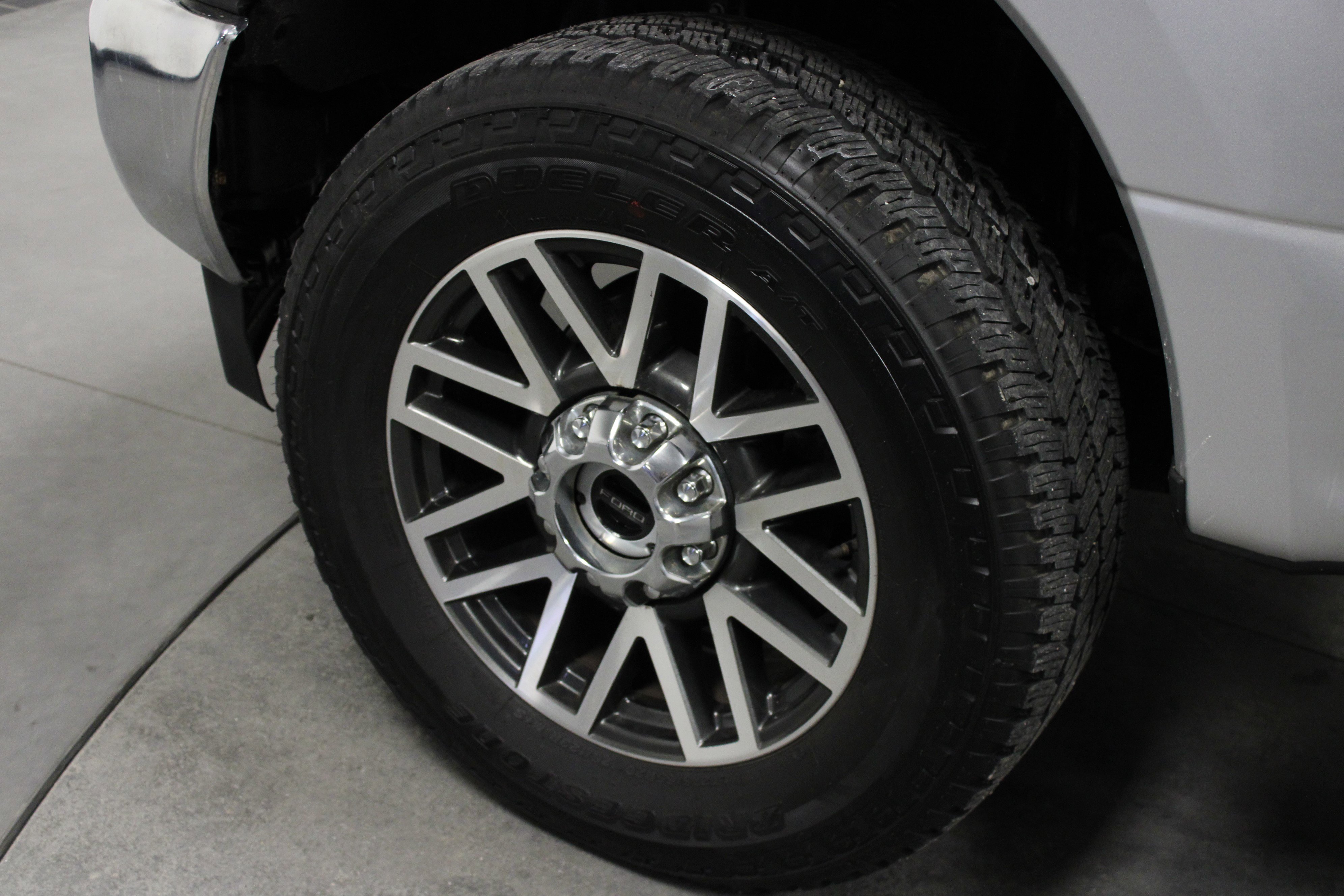 Used 2019 Ford F250 Lariat w/ Lariat Ultimate Package image 6